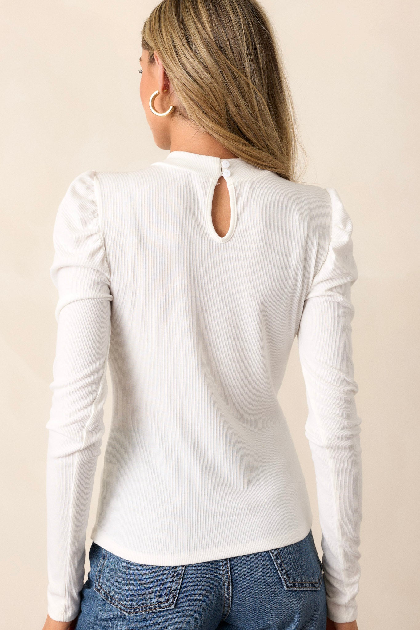 Chic Minimalist Long Sleeve Ribbed White Top