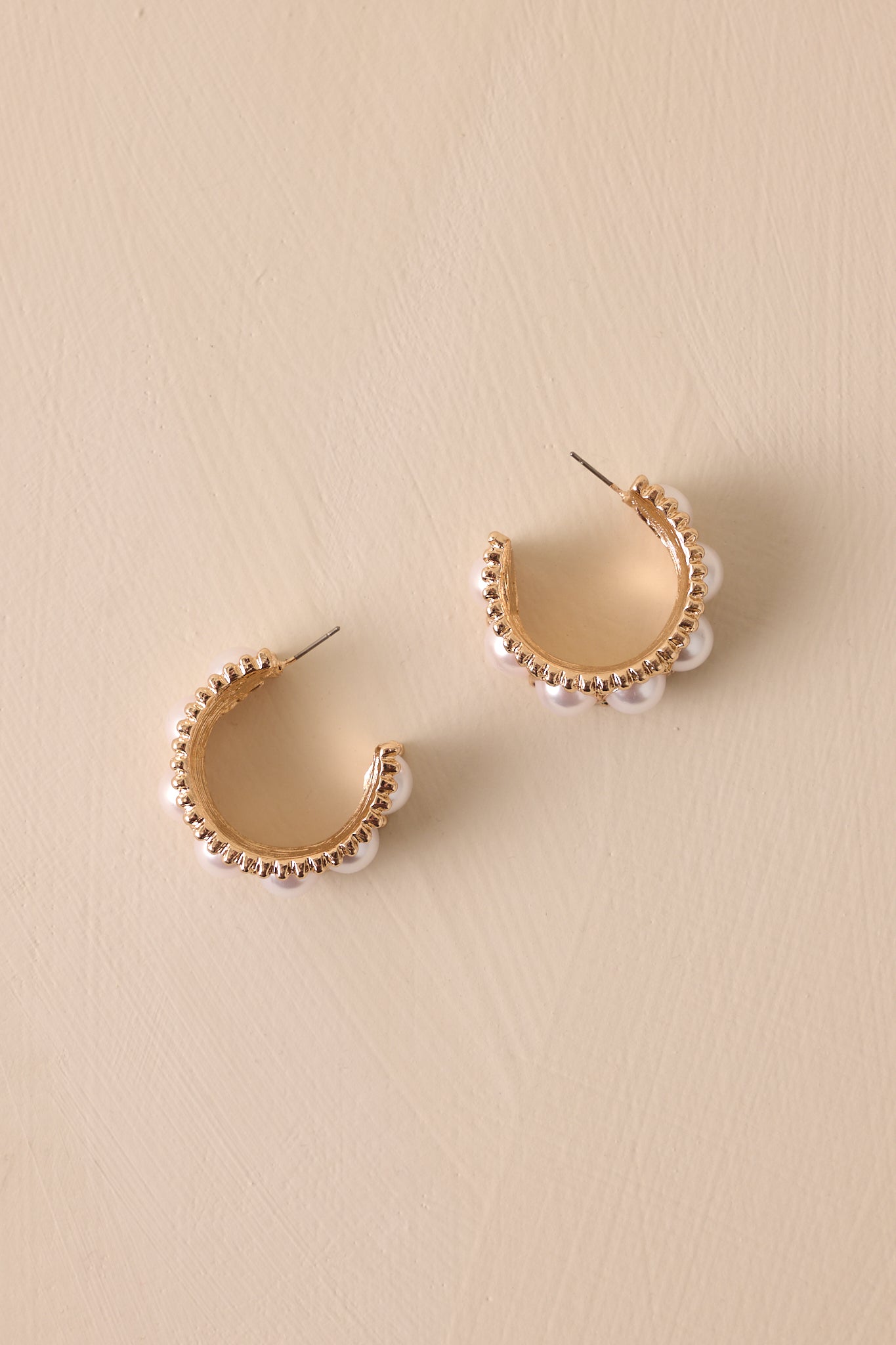 Sunshine Swoop Gold & Ivory Pearl Hoop Earrings