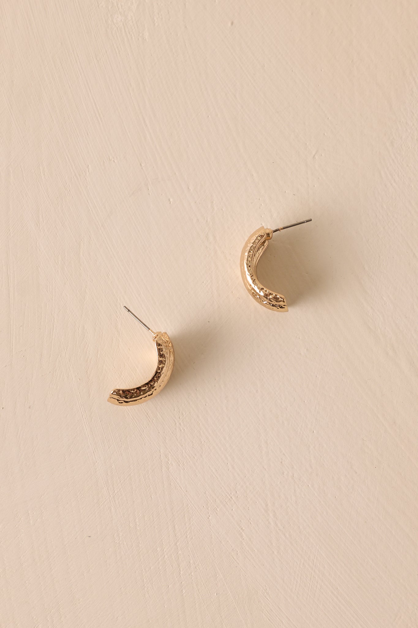 Stunning Aspect Textured Gold Earrings