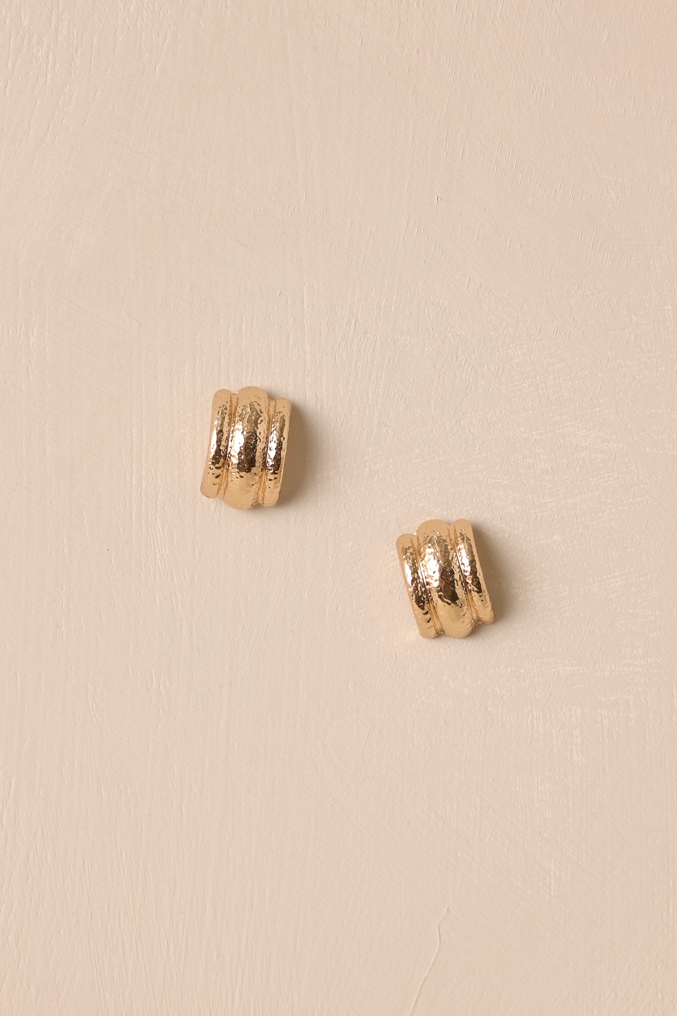 Stunning Aspect Textured Gold Earrings