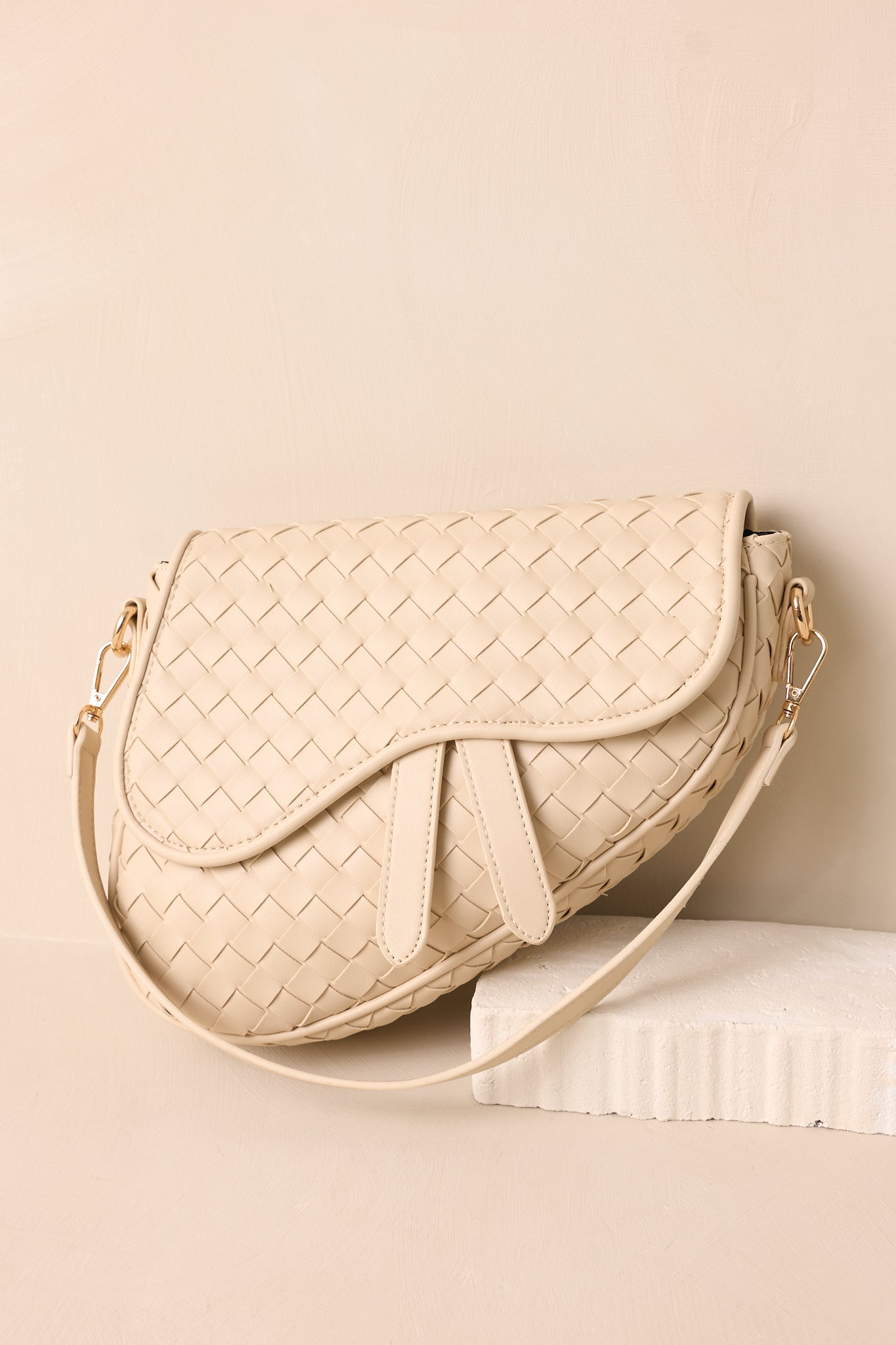 Around City Streets Woven Ivory Saddlebag